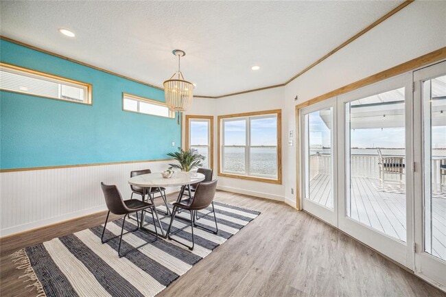 Building Photo - 1322 Outrigger St