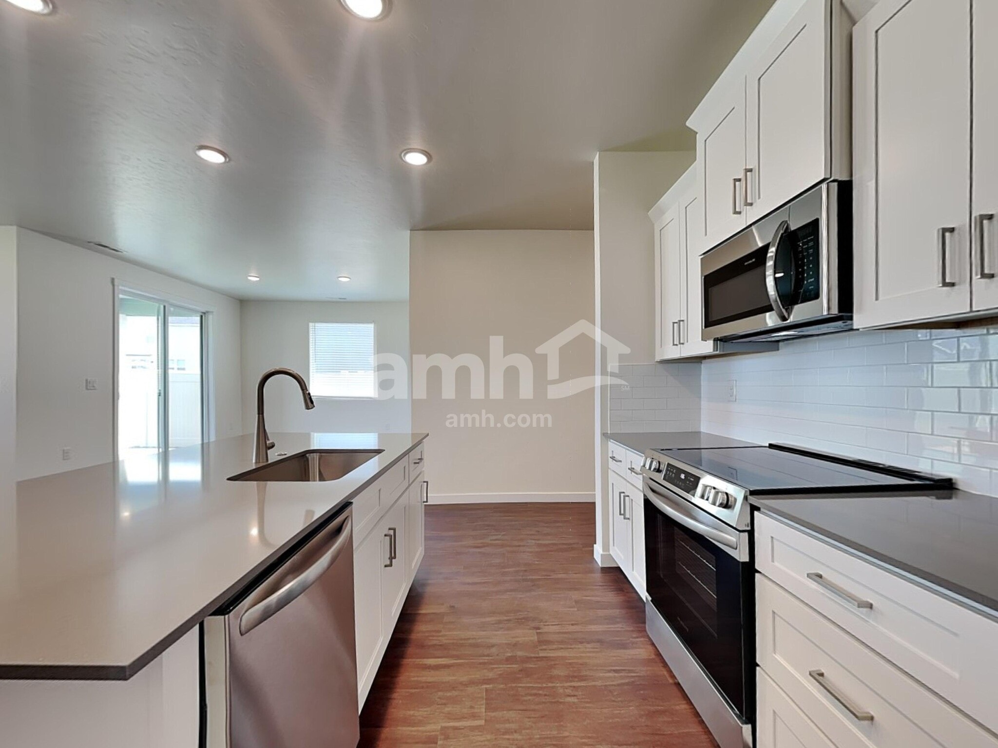 Building Photo - 9396 W Shumard St