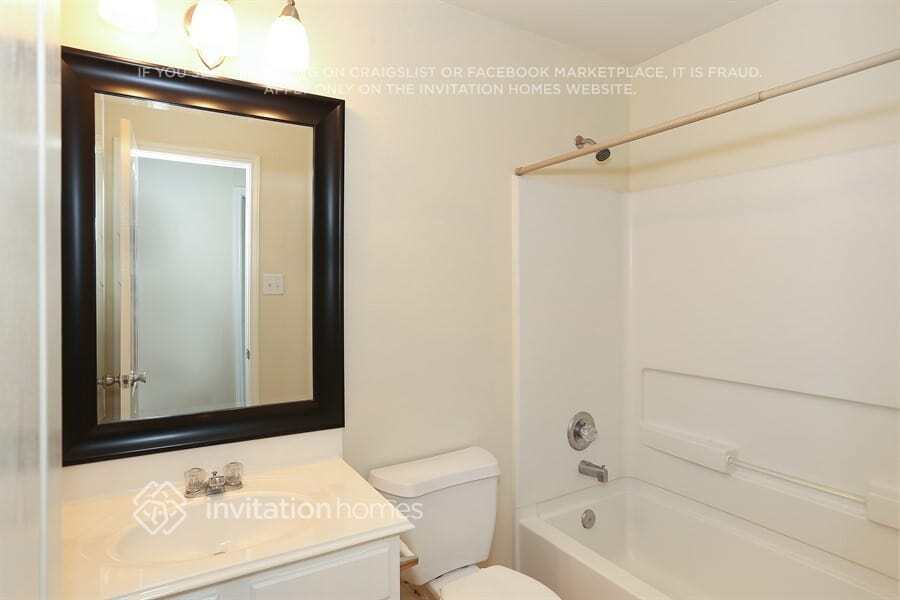 Building Photo - 29607 Evergreen Hills Dr