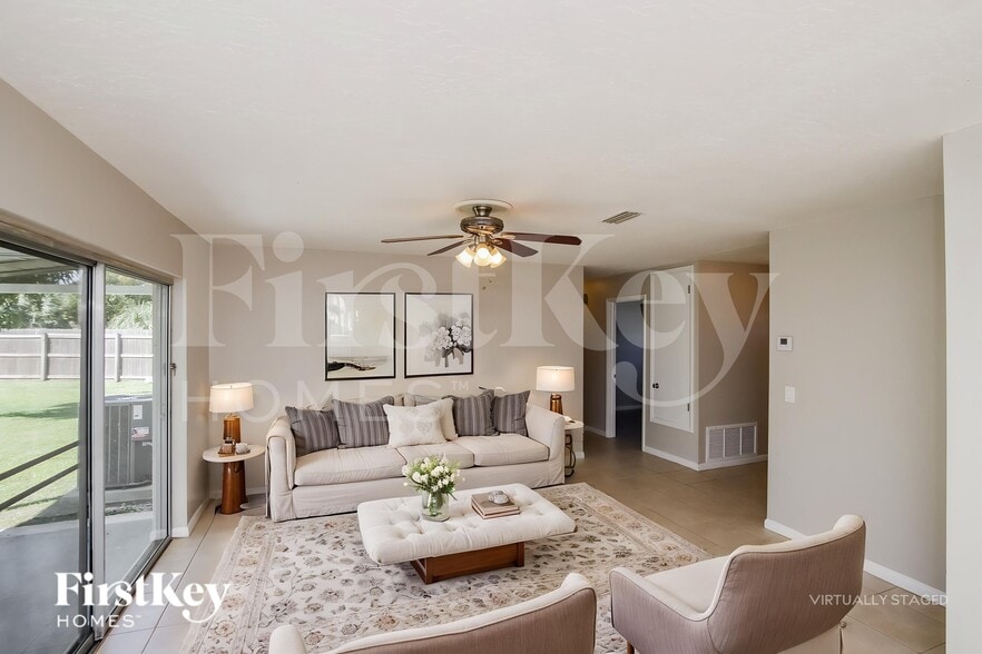Building Photo - 1056 Matador Dr