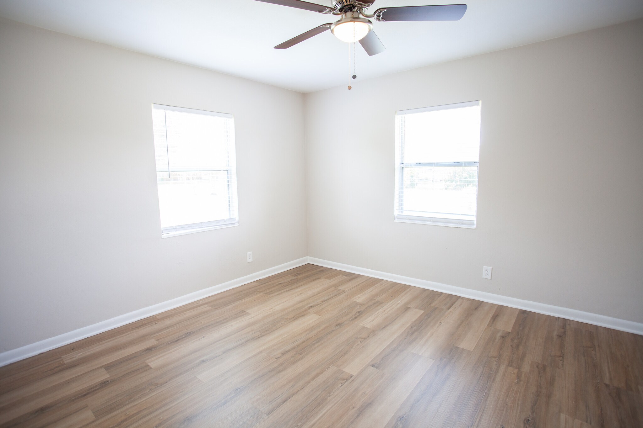 Building Photo - 1321 Stimson St