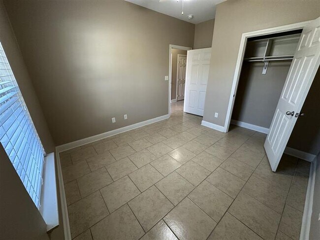 Building Photo - 3994 Mobley Cir