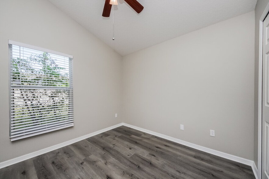 Building Photo - 4660 Huron Bay Cir