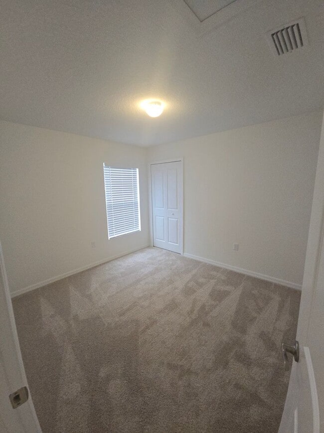 Building Photo - 4 bed 2 bath new construction home