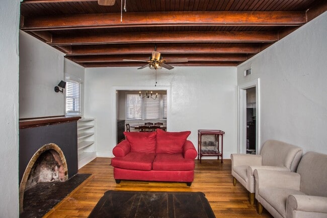 Building Photo - 2115 26th St