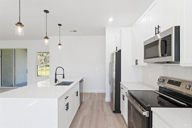 Building Photo - 3995 SW 134th St