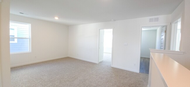 Building Photo - 10588 Morse Pl