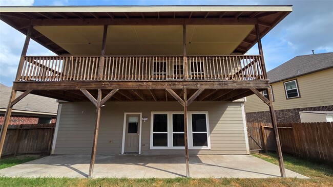 Building Photo - 2662 Magnolia Fair Way