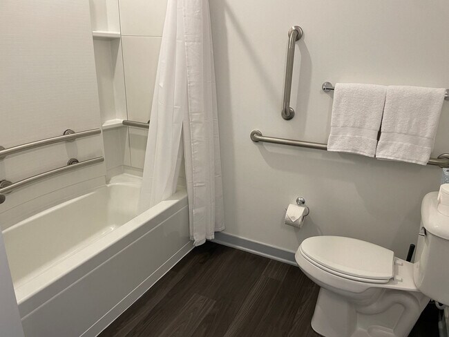 Building Photo - 5102 Aldersgate Dr