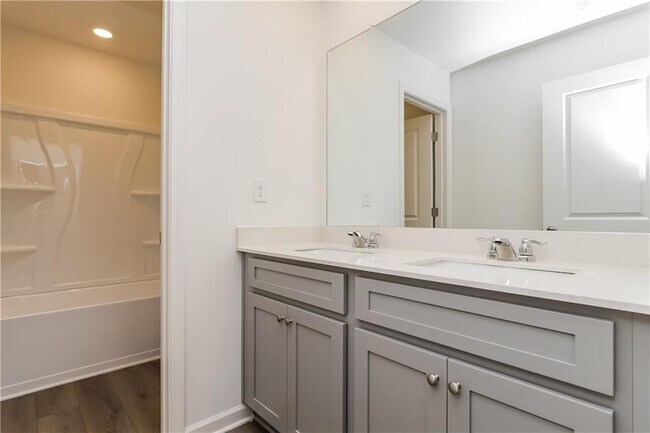 Building Photo - 308 Trulove Ln