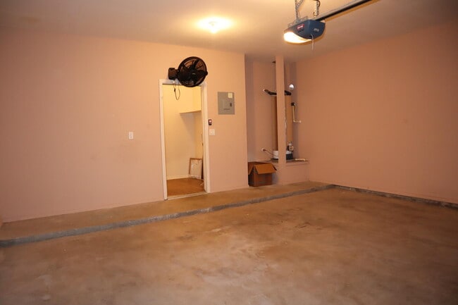 Building Photo - 5036 Copper Ranch Ave