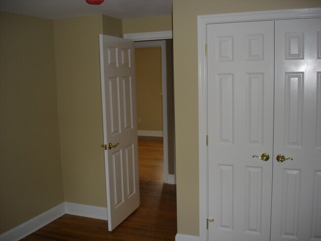 Building Photo - 4Plex - 1104