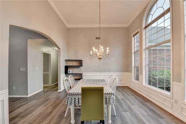 Building Photo - 235 Ruby Forest Pkwy