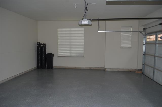 Building Photo - 6165 Larkspur Ln