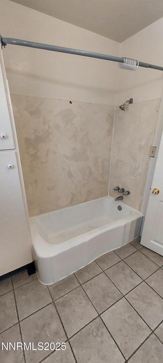 Building Photo - 1726 A St