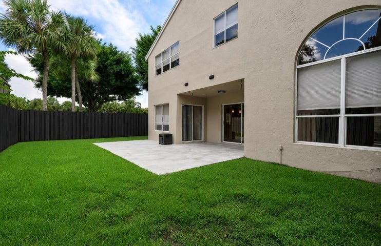 Building Photo - 7701 NW 61st Terrace