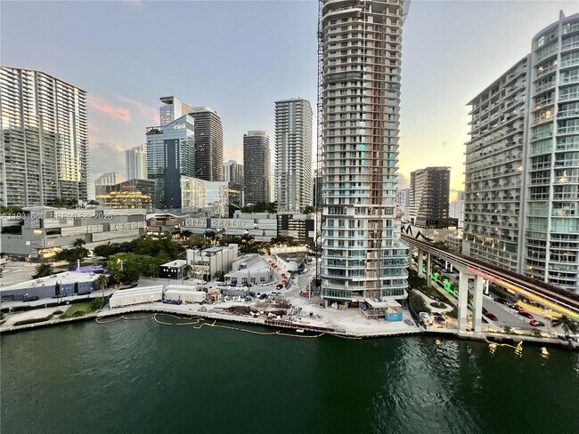 Building Photo - 92 SW 3rd St