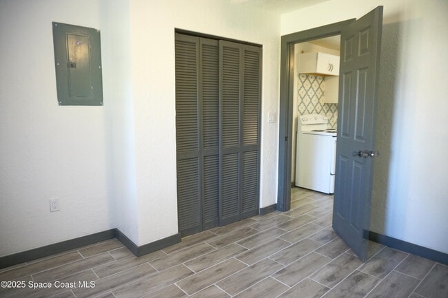 Building Photo - 2836 Shwonda Ave NE