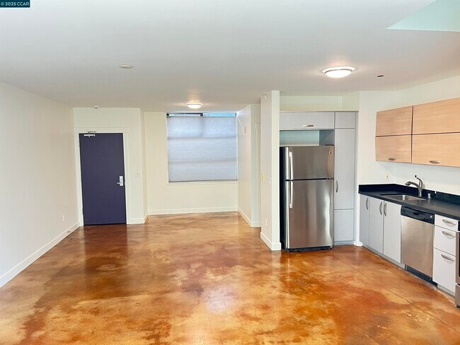 Building Photo - 6501 San Pablo Ave