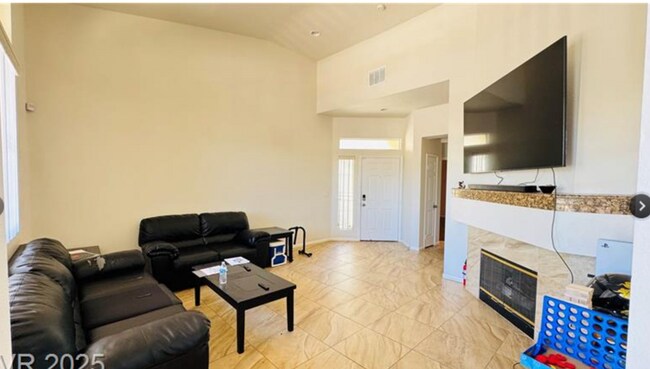 Building Photo - 5155 W Tropicana Ave