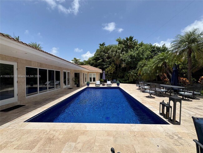 Building Photo - 323 Caribbean Rd