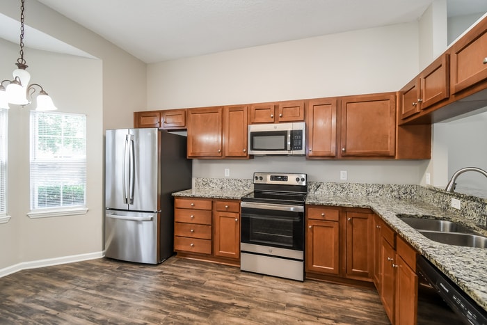 Building Photo - 10884 Campus Heights Ln