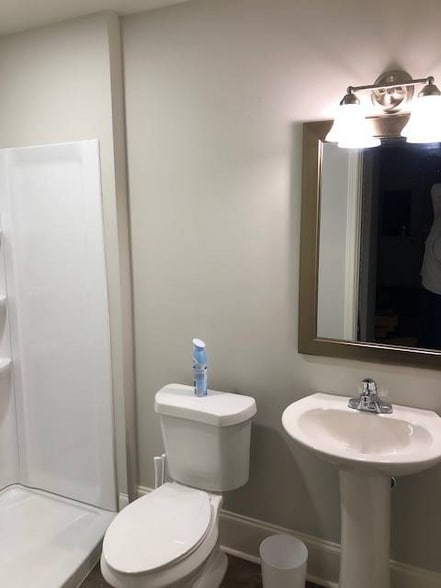 Building Photo - 402 Livingston Pt