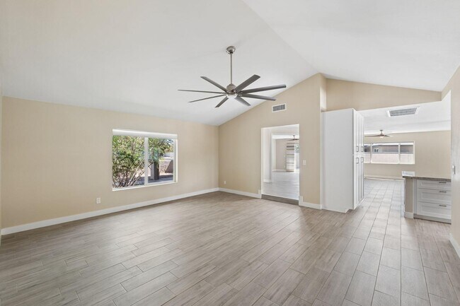 Building Photo - 13222 N 1st Ave