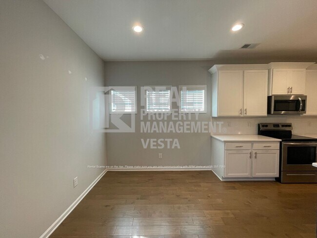 Building Photo - 109 Hidesta Ct