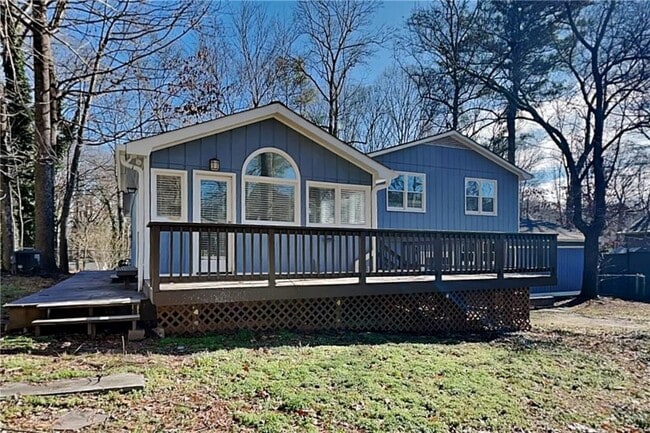 Building Photo - 100 John Christopher Dr