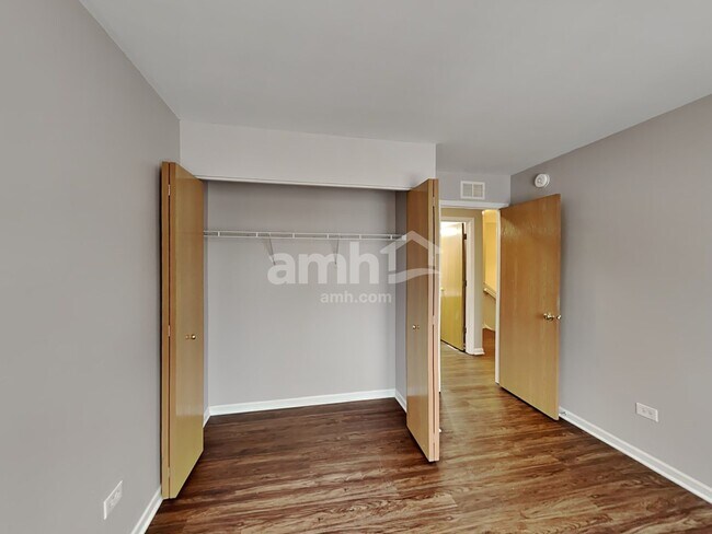 Building Photo - 2717 Avalon Ln