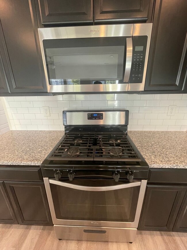 Building Photo - 3 Bedroom 2.5 Bathrooms In Greer Echo Ridge Community