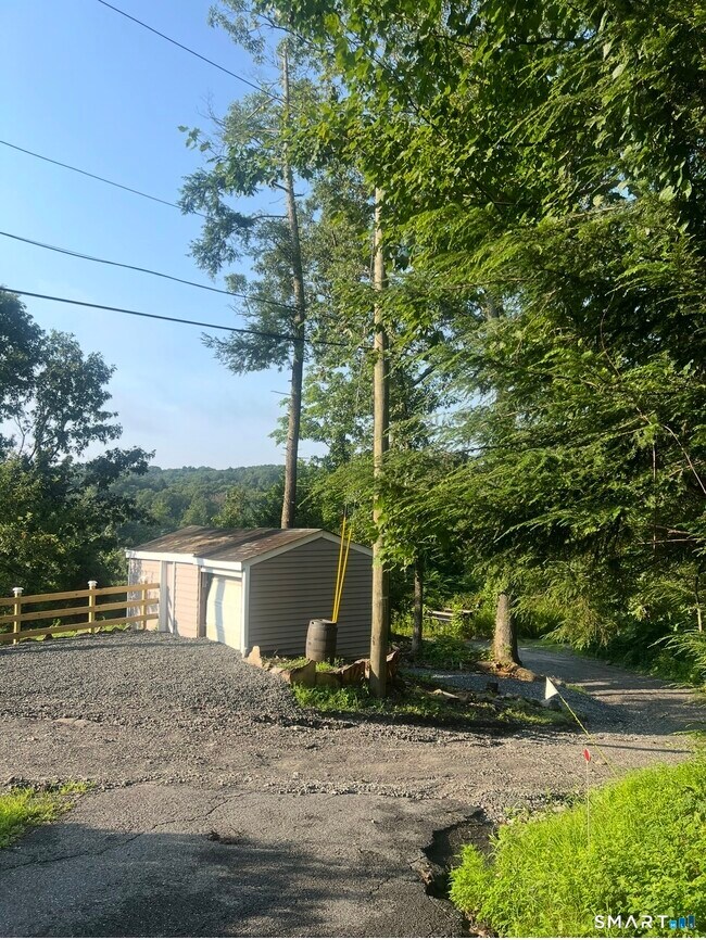 Building Photo - 22 Hemlock Trail
