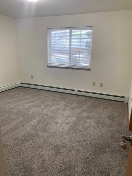 Building Photo - 308 Murdock St