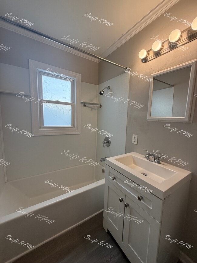 Building Photo - 709 NE 66th Terrace