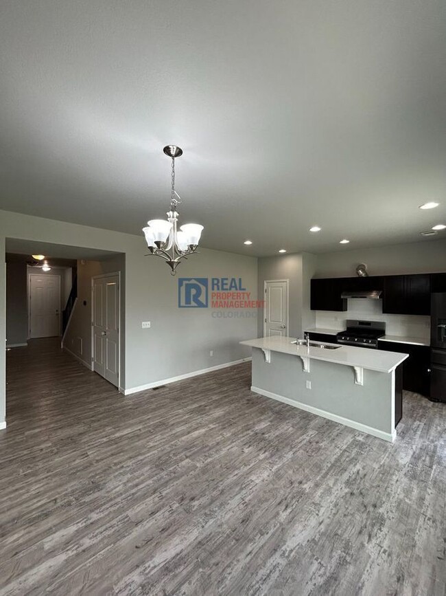 Building Photo - 2909 Quartz Pl