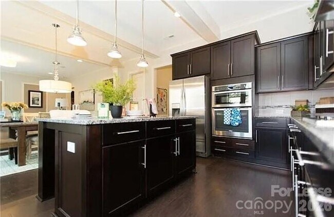 Building Photo - 4018 Orchid Way