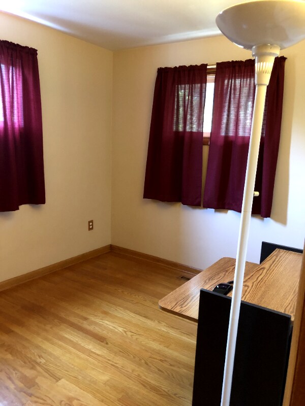 Building Photo - 3486 PA-711