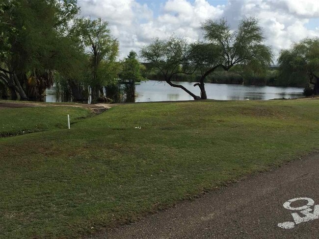 Building Photo - 608 Waxwing Cedar Drive