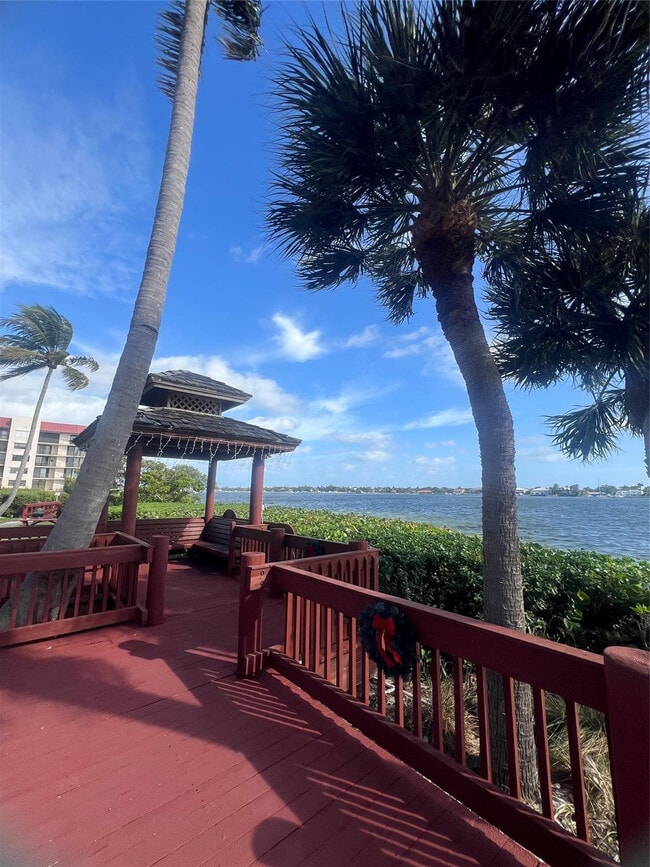 Building Photo - 7030 Half Moon Cir