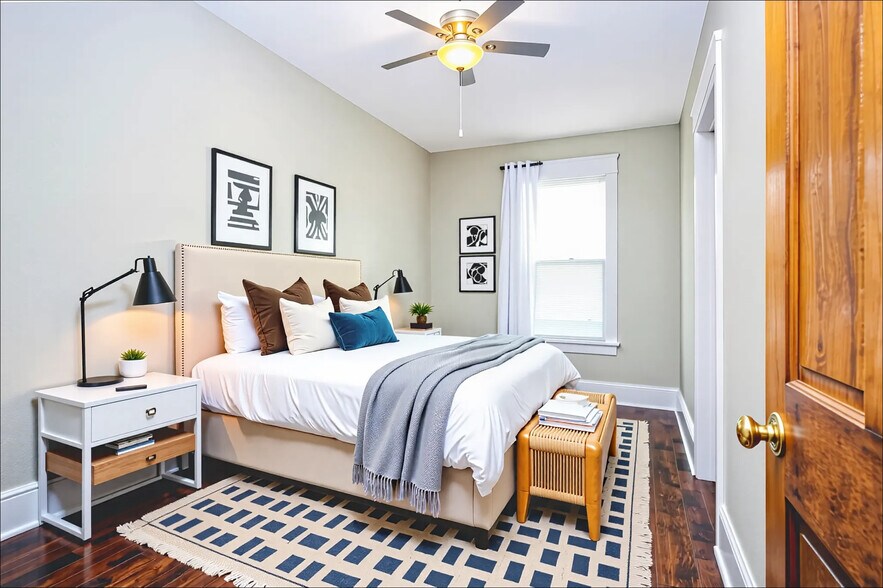 Bedroom - 1211 Pine St