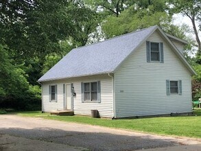 Building Photo - 500 S Eastside Dr