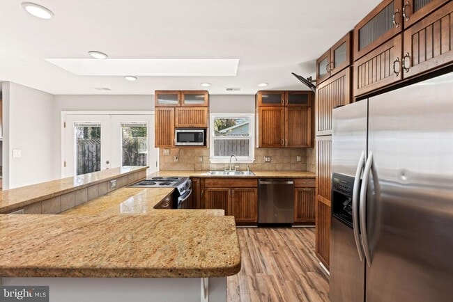 Building Photo - 8635 Old Mt Vernon Rd