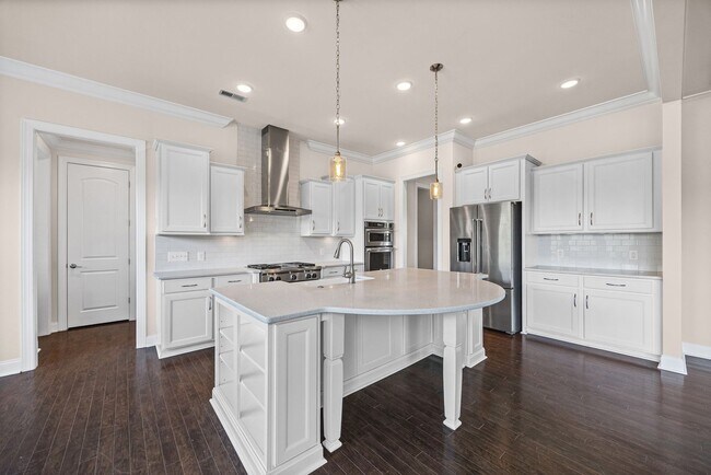 Building Photo - Stunning 4 bedrm, 3.5 Bath home in Chapel Cove of South Charlotte!