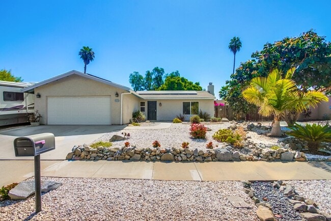 Primary Photo - Beautiful 3 Bedroom + Den Home in the Foot...