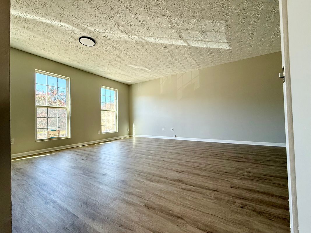 Building Photo - 1708 Redan E