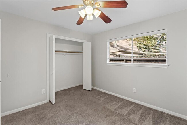Building Photo - 3607 Cobleskill Ct