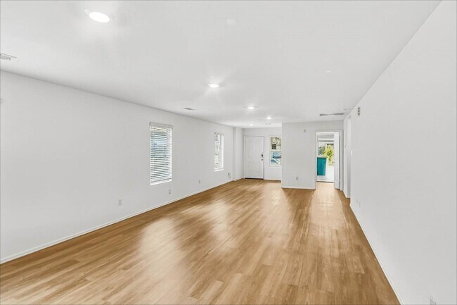Building Photo - 22276 Stoney Ravine Dr