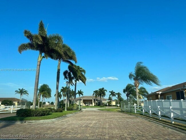 Building Photo - 1452 Stone Ridge Cir