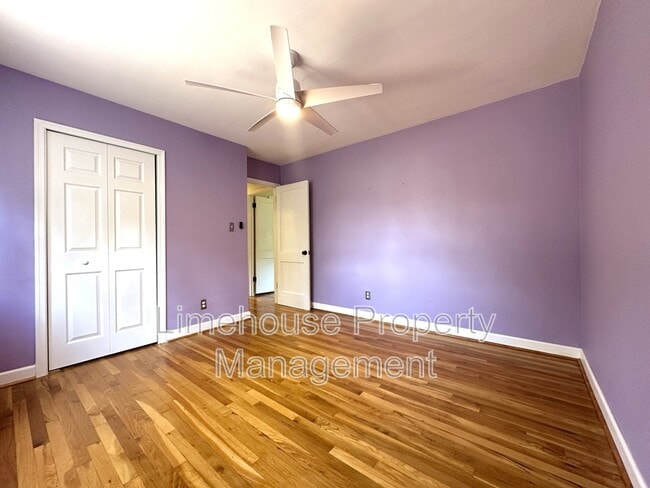 Building Photo - 604 Berkley Pl